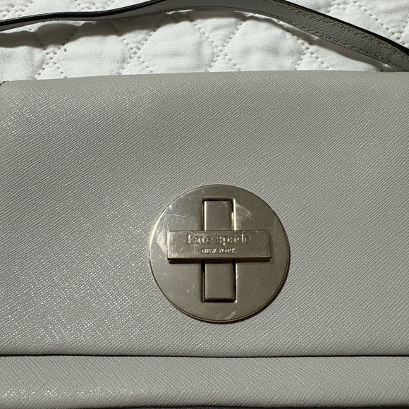 Kate Spade Newburry Lane Sally Crossbody Purse - Picture 2 of 12